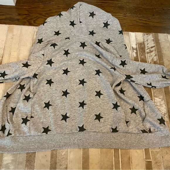 Chic2Chic Hoodie - Picture 2 of 5